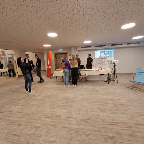 1. Brixentaler Lehrlingsmesse 2022, Stand KitzSki