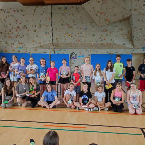 Klassenbesten Schülerinnen und Schüler in der MS Kirchberg in Tirol
